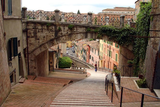 Private Perugia Walking Tour With Official Guide - Reviews and Testimonials