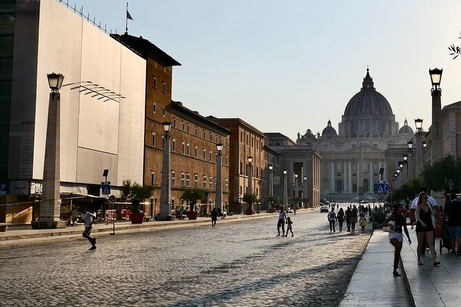 Private Tour of St Peters Basilica With Dome Climb and Grottoes - Meeting Point