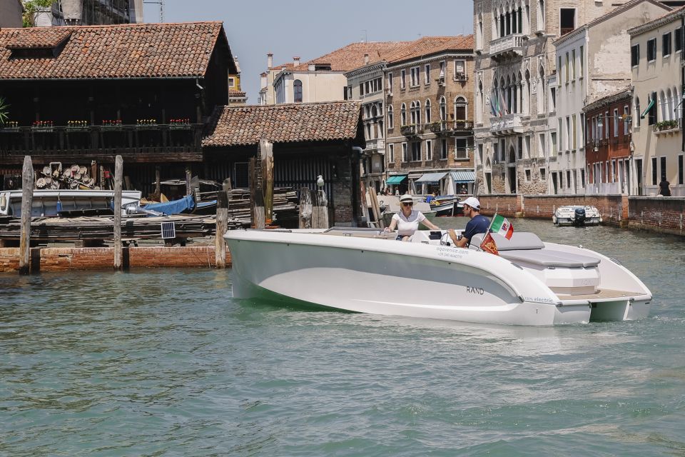 Venice: Explore Venice on Electric Boat - Meeting Point Details