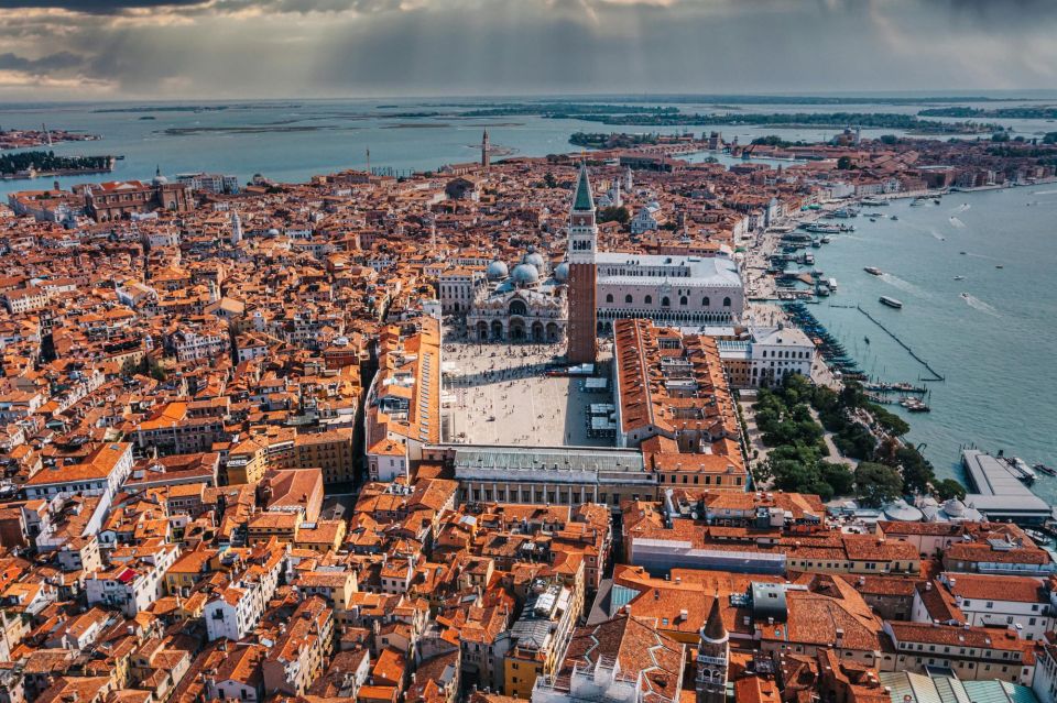 Venice: Private Architecture Tour With a Local Expert - Inclusions