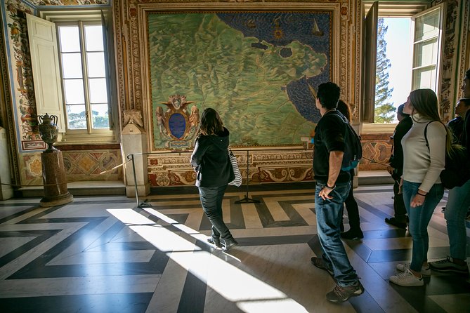 Fast Access Vatican Raphael Rooms Sistine Chapel & St Peter Basilica Guided Tour - Reviews and Ratings