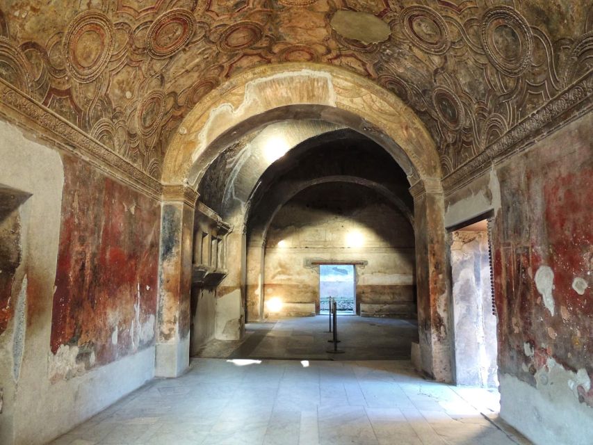 Pompeii and Mt Vesuvius: Full-Day Private Tour - Tour Highlights