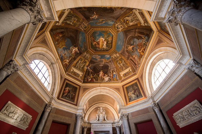 Skip the Line Tour: Vatican Museums and Sistine Chapel - Meeting Point