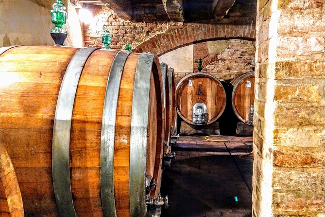 Montalcino: Brunello Wine Tasting & Lunch in a Tuscan Castle - Tour Details