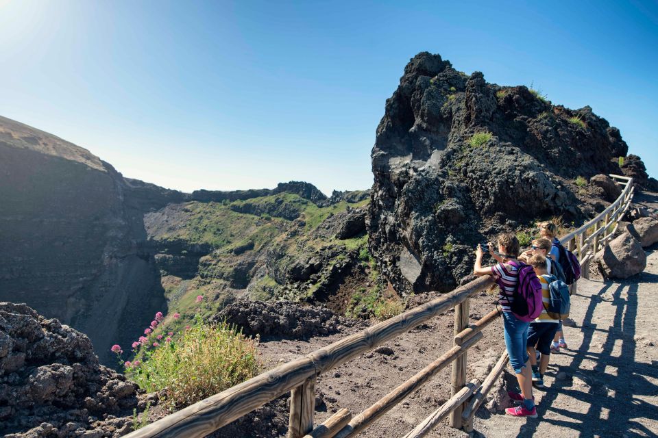 Pompeii, Vesuvius and Herculaneum Tour - Directions