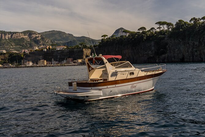 Private Boat Tour From Sorrento to Capri - Gozzo Sorrentino 8.50 - Customer Reviews