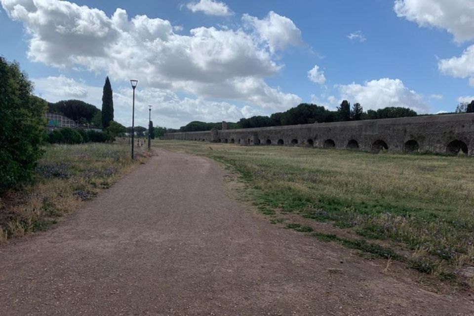 Roman Ancient Aqueducts and Villa of Quintili Private Tour - Background