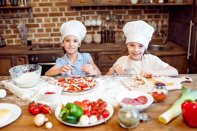 Rome For Kids: Small Group Pizza Making Class - Child Participation