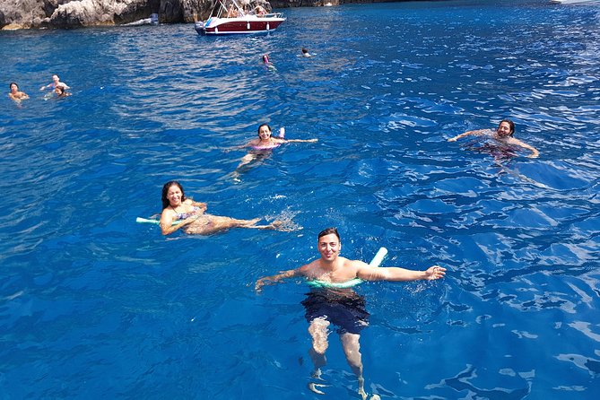 Sorrento: Exclusive Capri Private Boat Tour & Blue Grotto - Child and Special Needs Guidelines