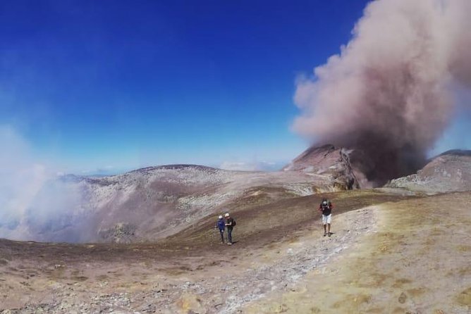 Etna Excursions Summit Craters (2900) With Volcanological Guides - Guidetna.It - About the Guided Tour