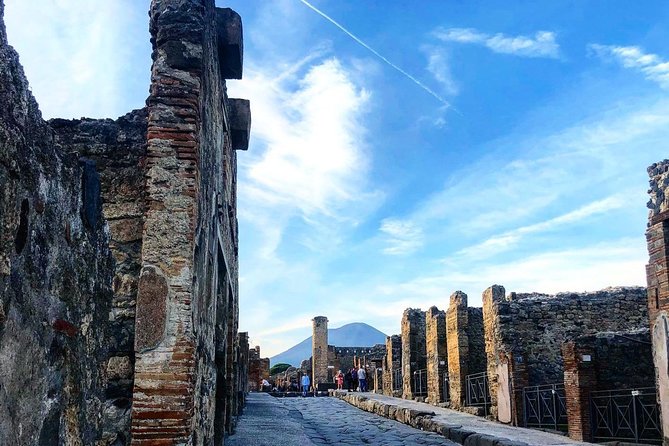 Pompeii and Vesuvius From Sorrento Small Group - Travel Tips