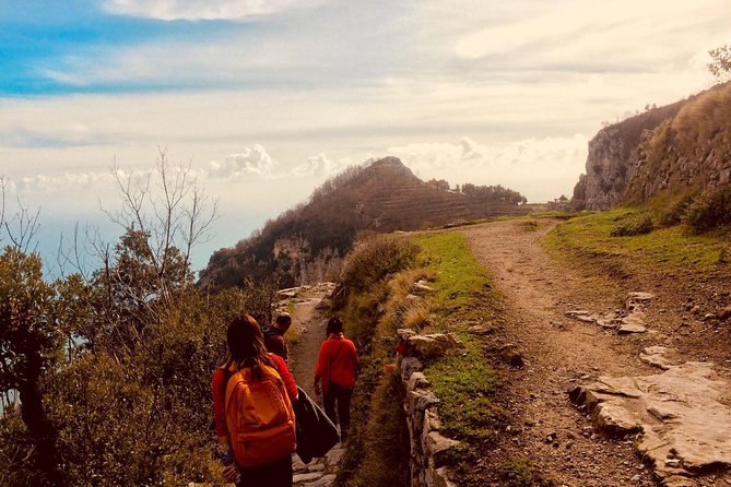 Trail of the Gods With Local Guide Saveria Fiore Ladybug - Weather and Fitness Requirements