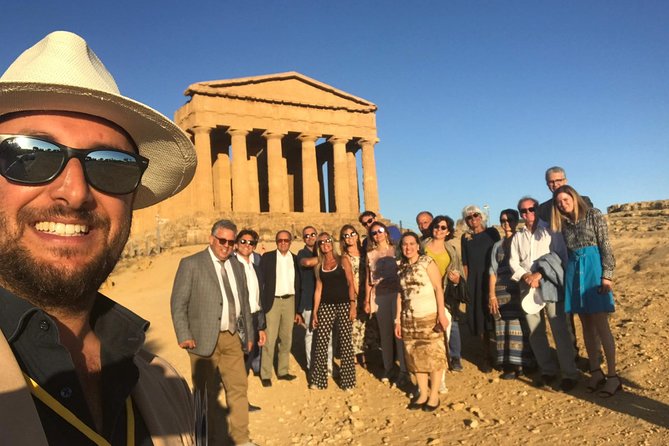 I Tour With the Archaeologist: Group Visit at Sunset to the Valley of the Temples - Tour Experience Feedback