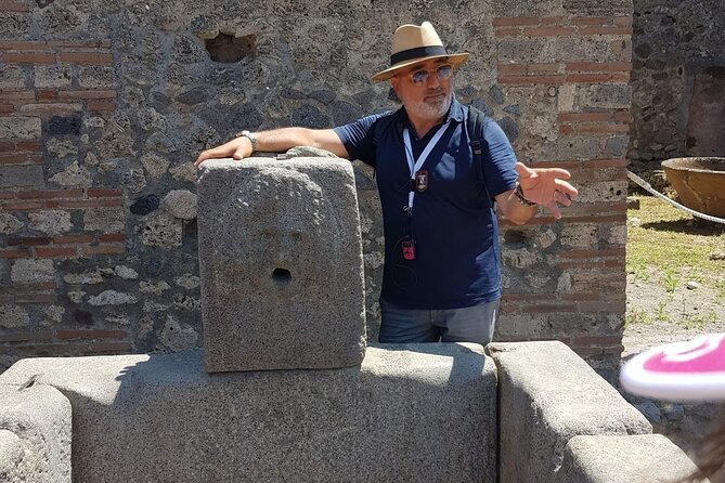 Semi - Private Tour of Pompeii With an Archeologist - Importance of Tour Guides