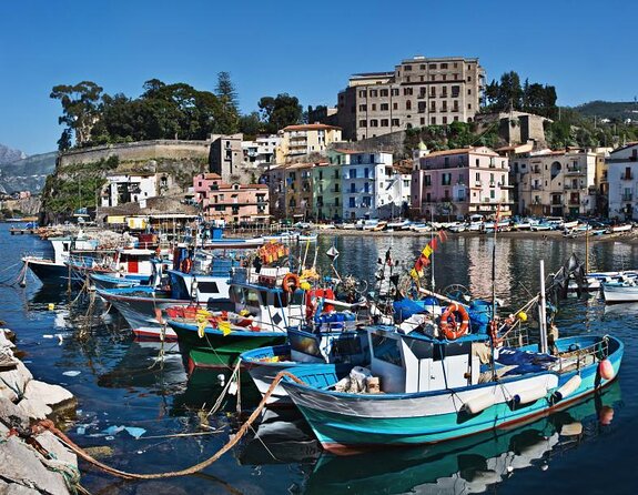 Capri Island: Private Boat Tour From Sorrento or Positano - Just The Basics