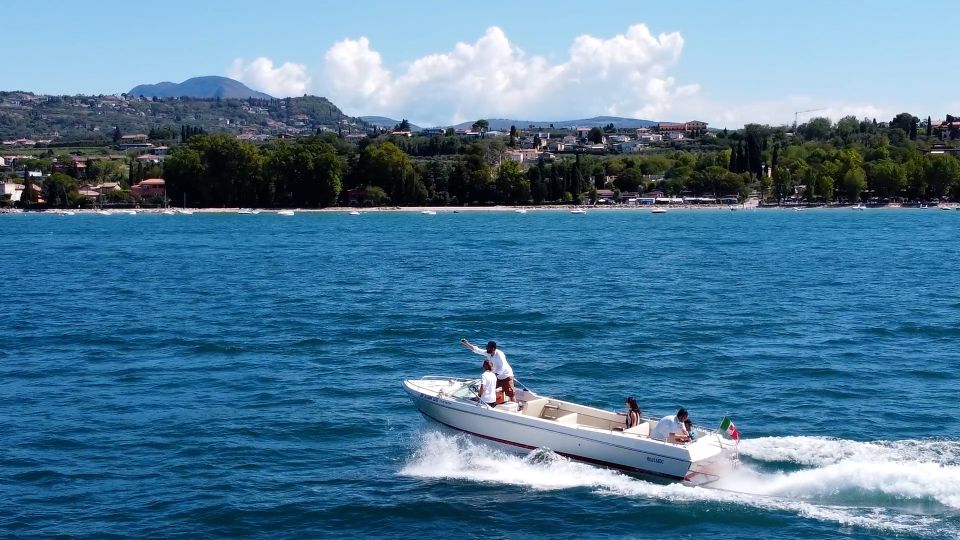 From Lazise: 4 Hours Boat Tour Cruise on Lake Garda - Just The Basics