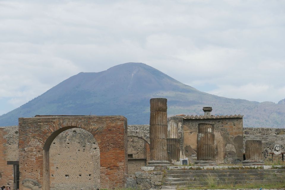 Pompeii: Ruins and Vesuvius Full-Day Guided Combo Tour - Just The Basics