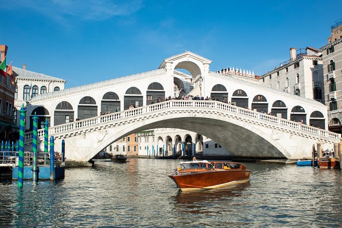 Private Arrival Transfer: Venice Train or Bus Stations to Venice Hotels - Just The Basics