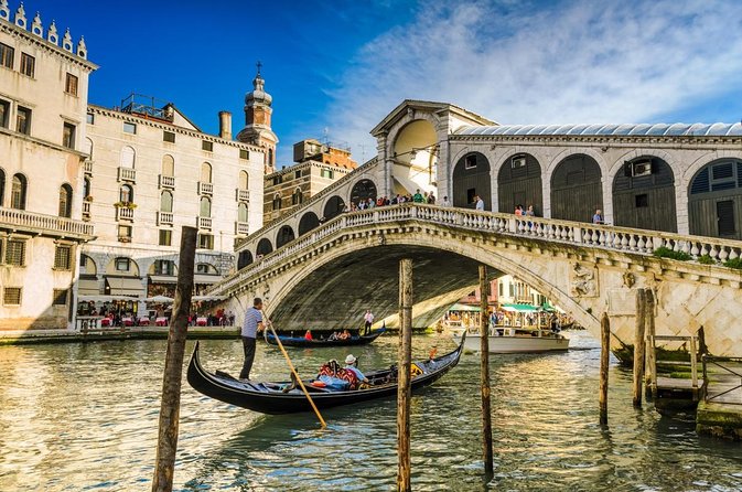 Private Gondola Ride in Venice Bacino Orseolo Rialto - Just The Basics