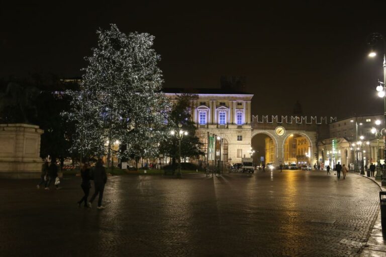 Christmas Sparks in Verona Walking Tour