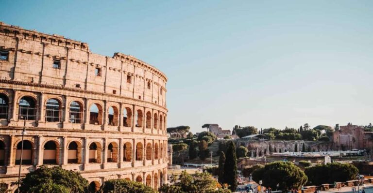 Colosseum & Rome: Romantic Walking Tour for Couples