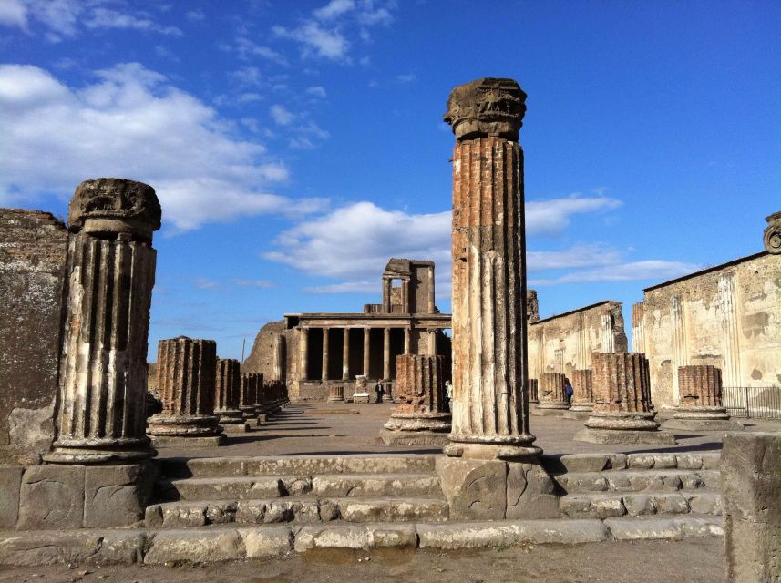 From Naples: Transfer to Positano With Pompeii Guided Tour - Tour Details