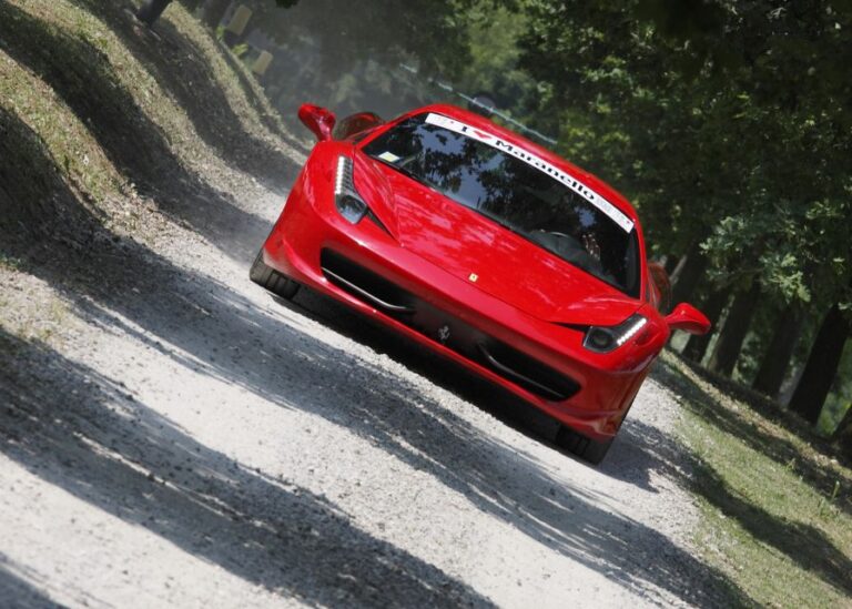 Maranello: Test Drive Ferrari 458