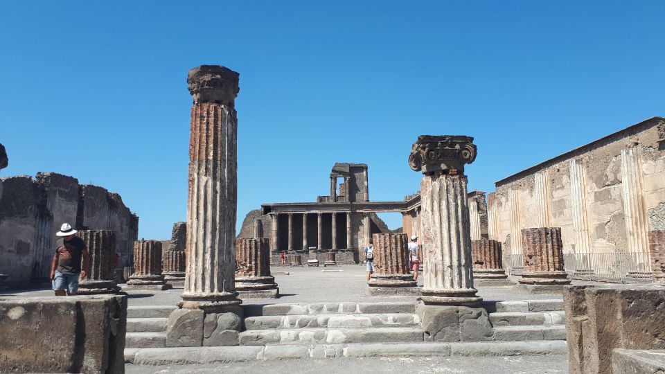 Pompeii... a Step Into the Past - Tour Details