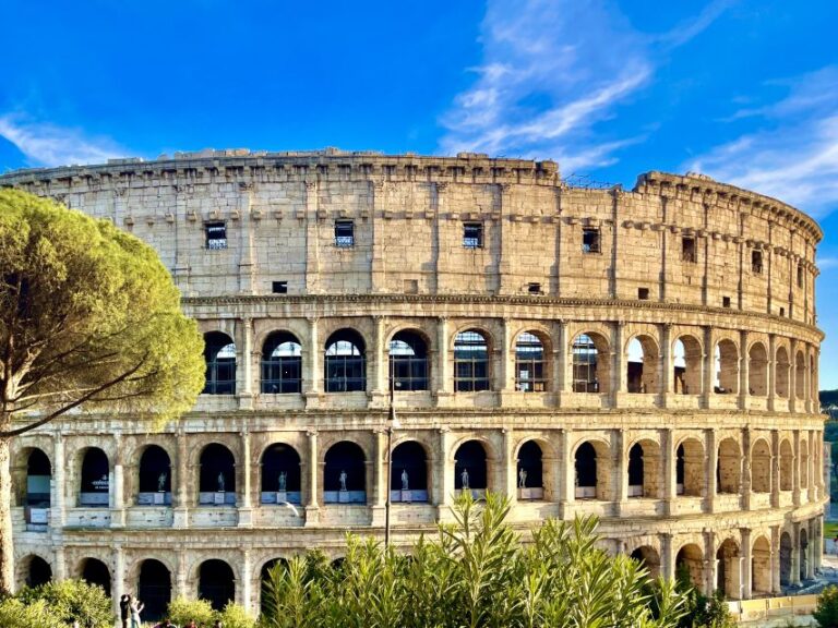 Rome: 1-Day City Highlights & Colosseum Private Guided Tour