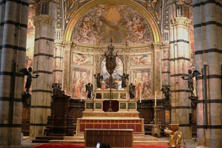 Siena Walking Tour With Cathedral and Crypt & Museum Option