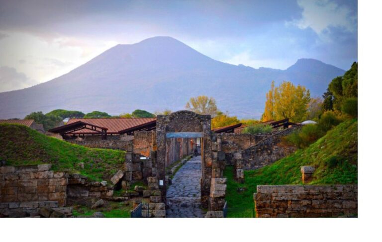 Tour Pompeii and Vesuvius Winery Experience From Naples