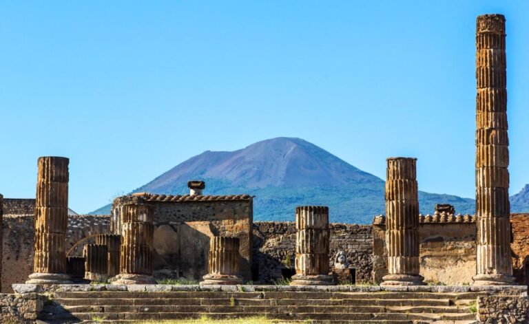 Transfer From Salerno to Rome Area & Guided Pompeii
