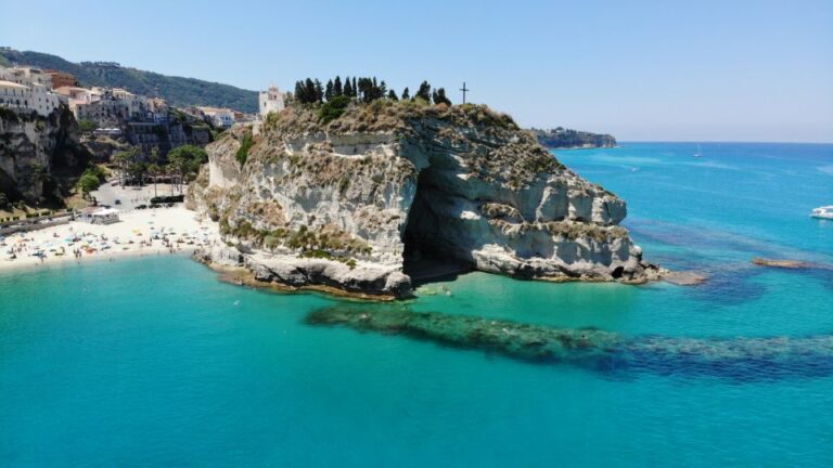 Tropea: Private Tour With Skipper to Capo Vaticano