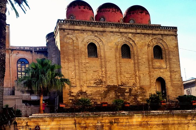 A Walk Among the Monuments and Markets of Palermo - Certified Guide and Pickup Service