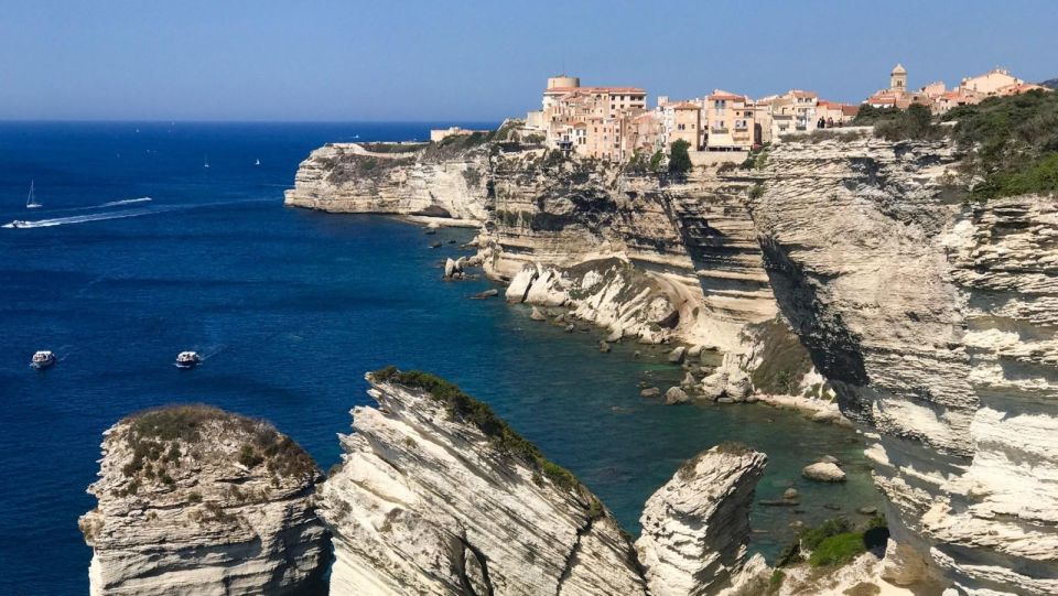 BONIFACIO - CORSICA: A TRIP FROM SARDINIA - Itinerary