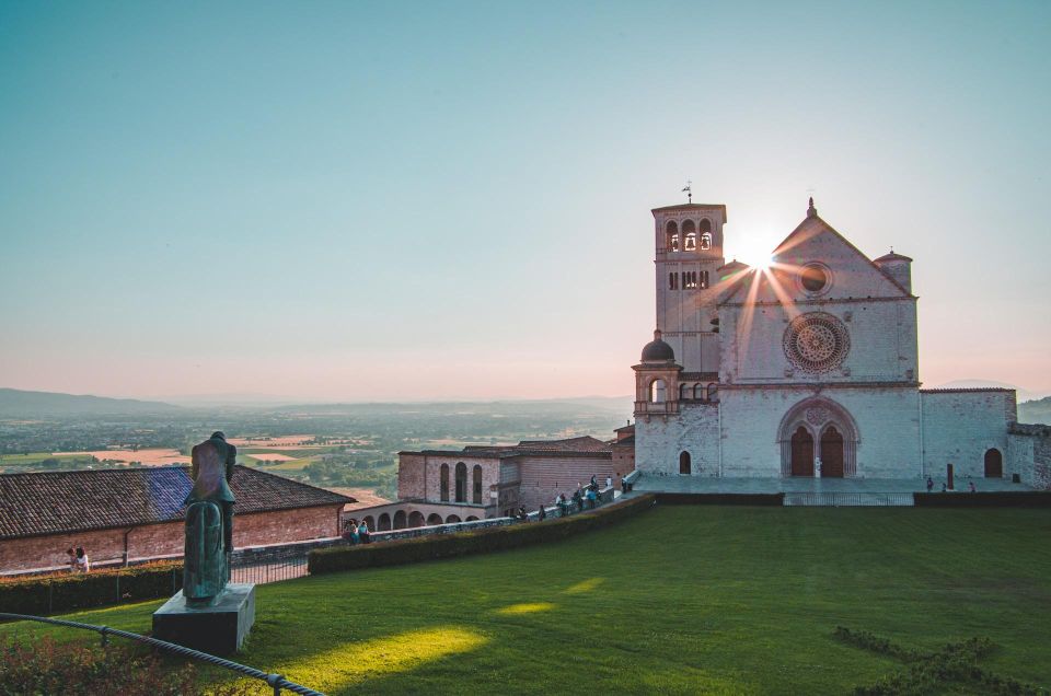 From Florence: Private Minivan Excursion to Assisi & Cortona - Tour Highlights