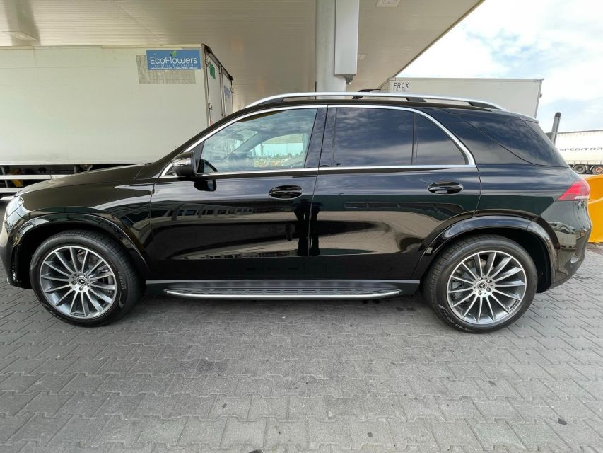 Milan: Luxury Car Rental MERCEDES BENZ GLE SUV 4X4 BLACK - Availability and Booking Process