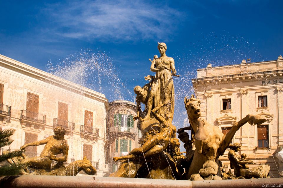 Ortigia Private Walking Tour With Photographer - Booking Information