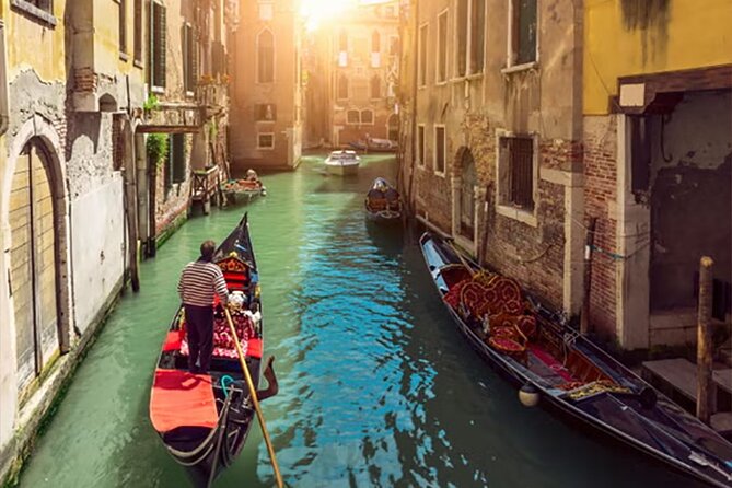 Tour Enchanting Venice Majestic City Walk and Gondola Ride - Meeting Point Details