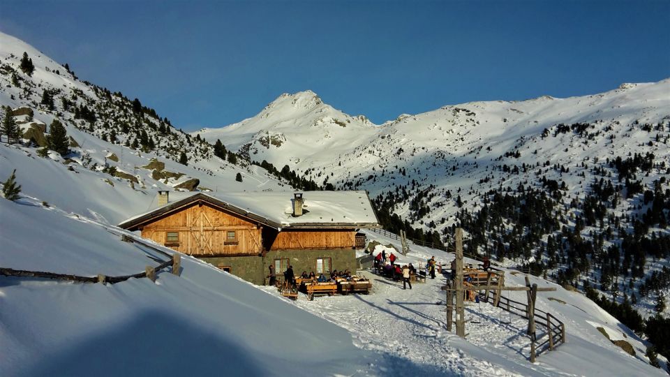 Dolomites Snowshoes Winter Hike - Duration and Instructor