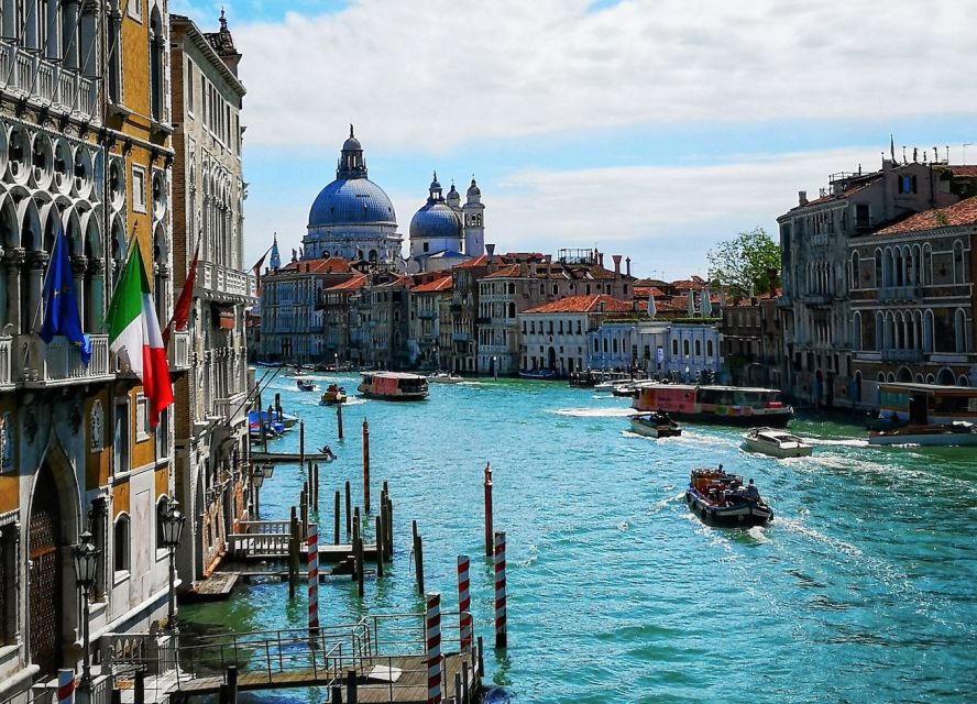 Essential Venice Tour: Highlights of the Floating City - Bridge of Sighs Encounter