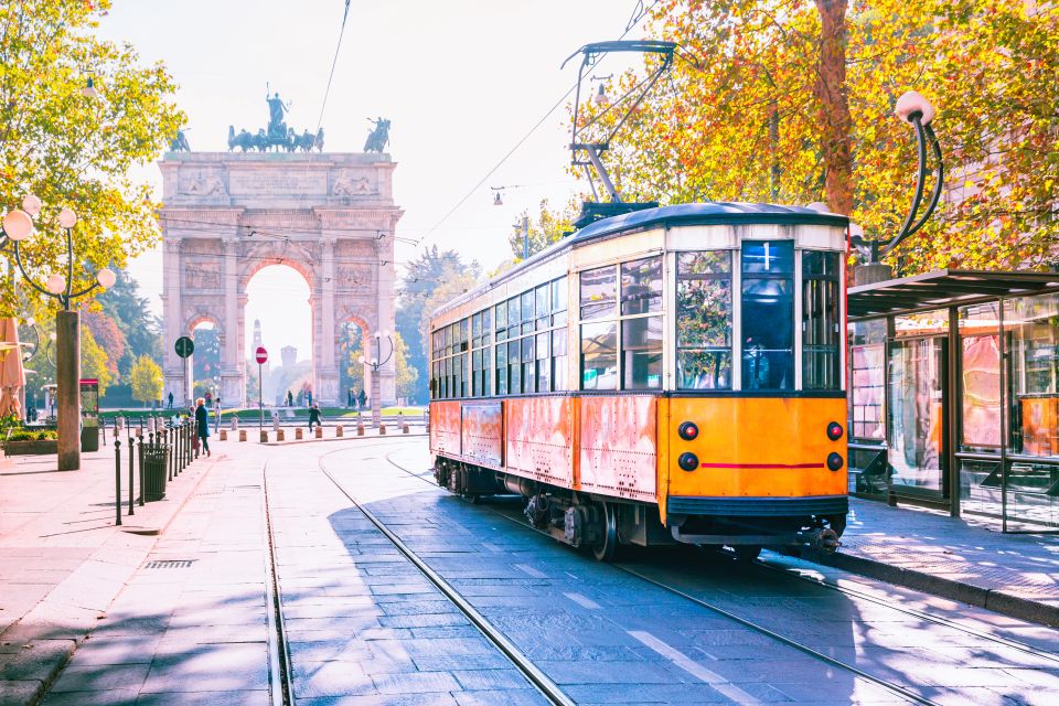 Milan: Old Town Highlights Private Guided Tour - Tour Description