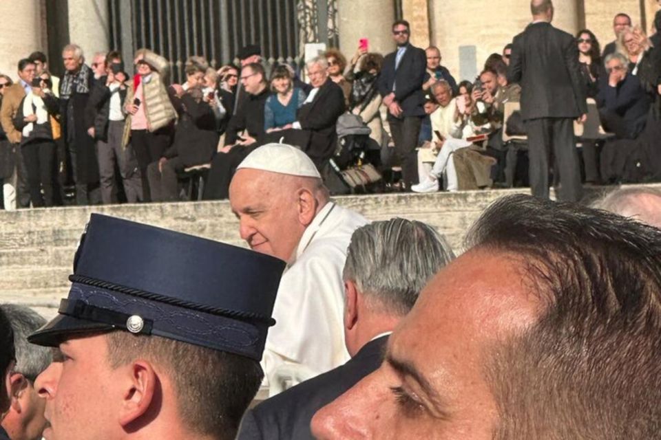 Newlywed Couples Blessing During Pope Francis Audience - Eligibility Criteria