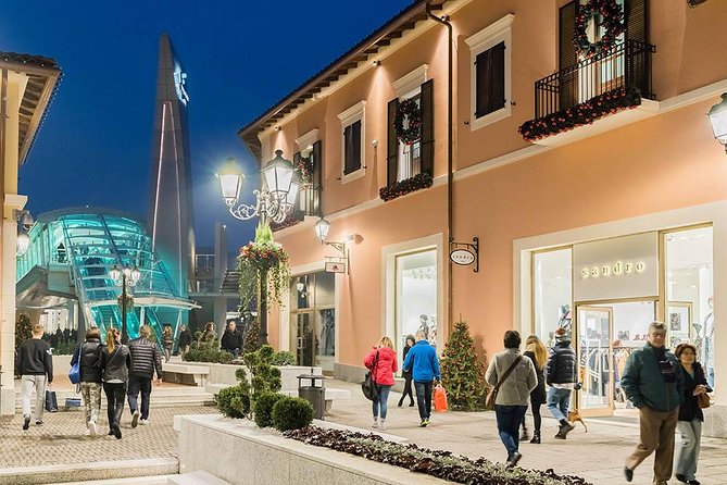 Outlet Best Shopping Mall Tour - VIP Shopping Pass Benefits