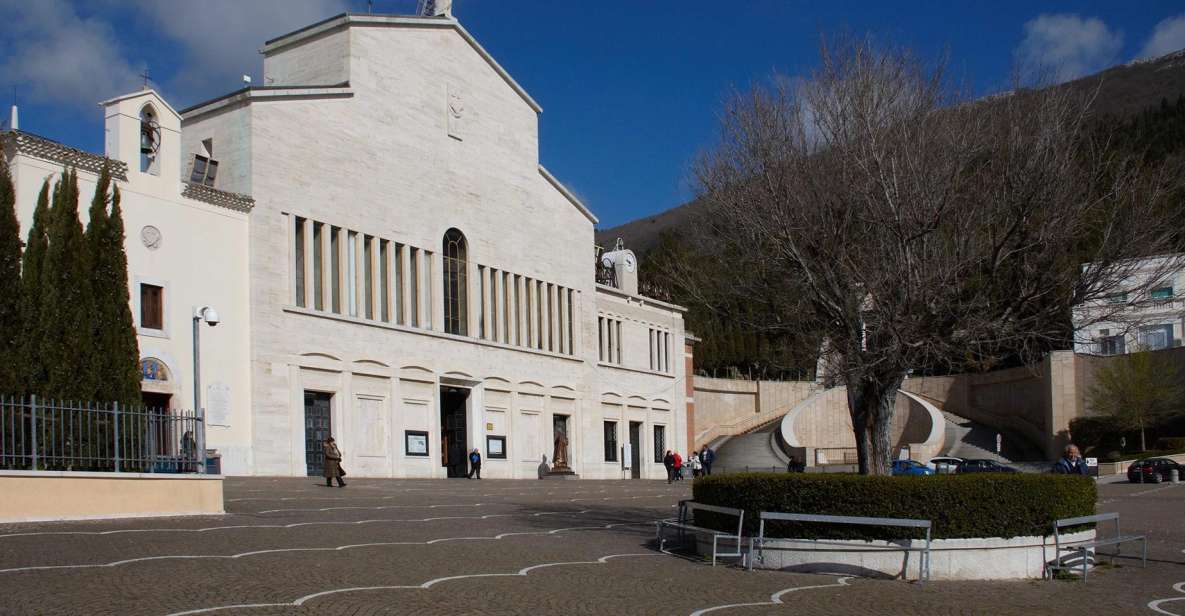 Padre Pio and San Giovanni Rotondo - Old Church and Padre Pios Body