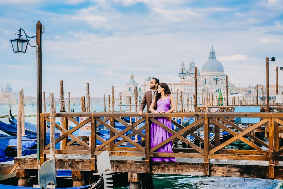 Photo Shoot With a Professional Photographer in Venice - Experience Description