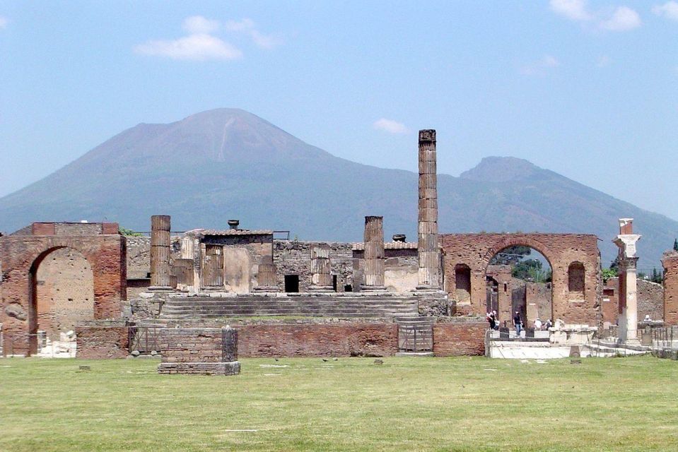 Private Tour Pompeii+Mont. Vesuvius - Tour Itinerary