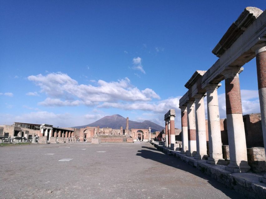 Magical Christmas Tour Around Pompeii - Frequently Asked Questions