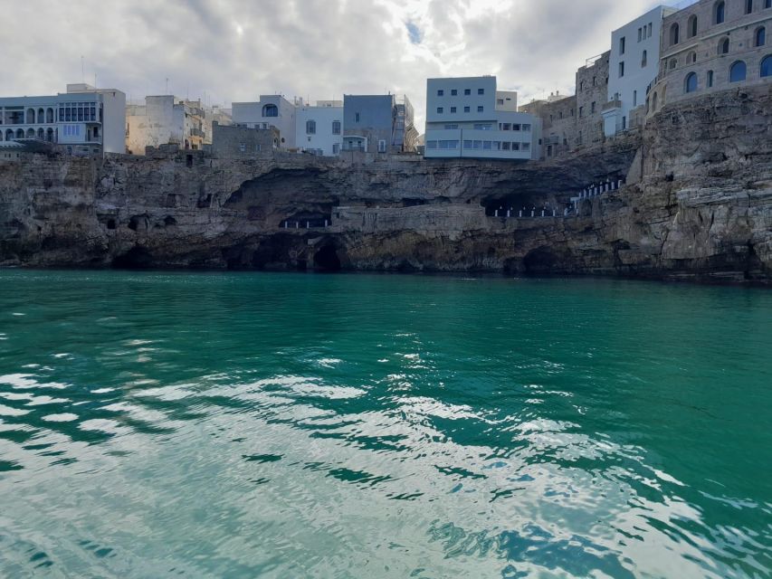 Monopoli: 2.5-Hour Cruise in a Gozzo Boat to the Polignano a Mare Caves - Meeting Point