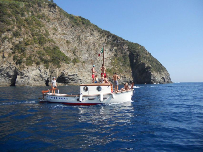 Cinque Terre: 2-Hour Private Boat Tour - Meeting Point